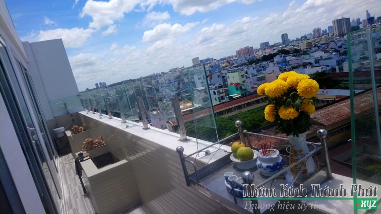 Làm cửa nhôm kính quận 2