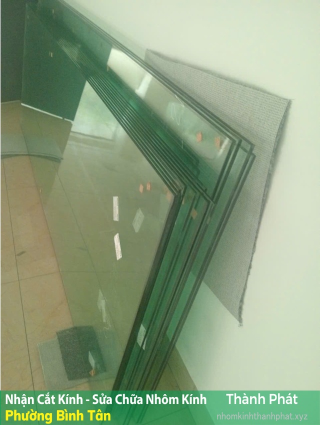 Dịch vị cắt kính tại phường Bình Tân