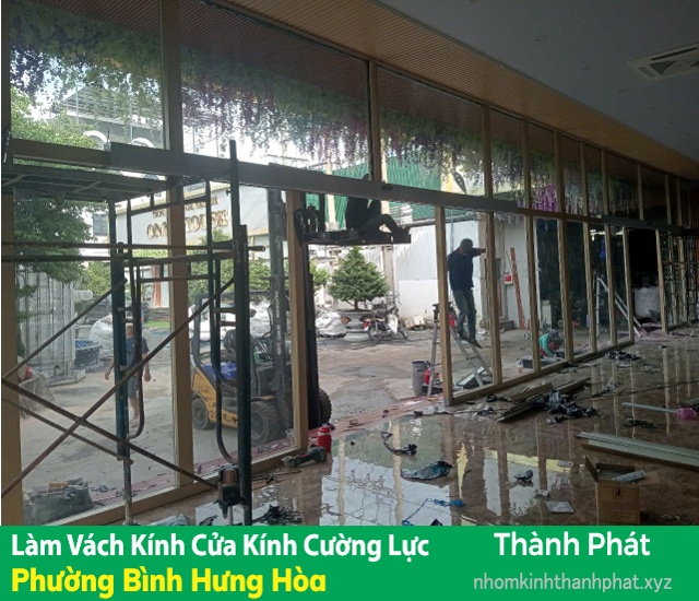 làm cửa kính tự động vách kính phường Bình Hưng Hòa TPHCM