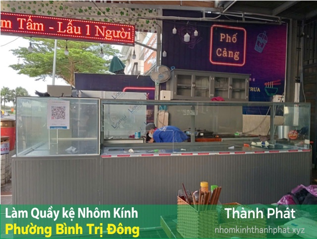 Làm quầy kệ nhôm kính tại phường Bình Trị Đông